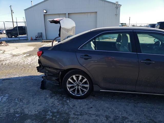2013 Toyota Camry - Image 11