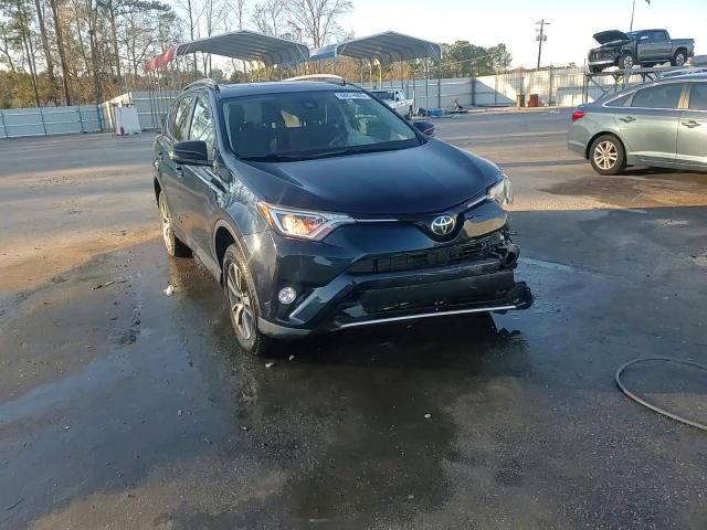 2018 Toyota RAV 4 - Image 14