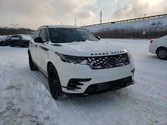 2018 Land Rover Range Rover - Image 11