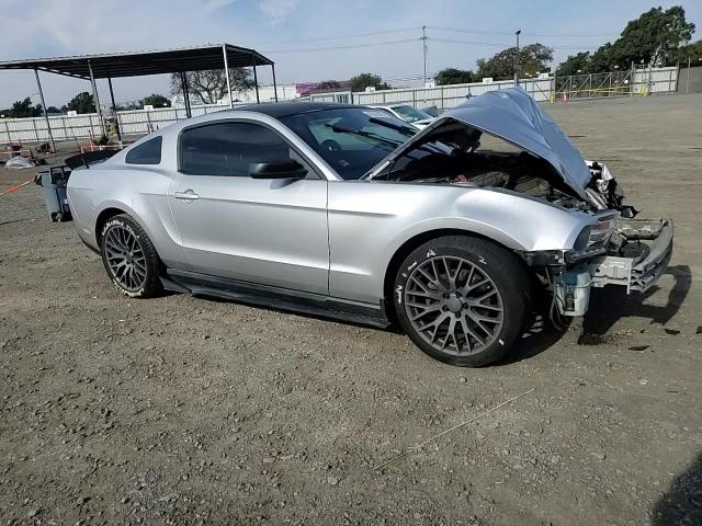 2012 Ford Mustang - Image 11