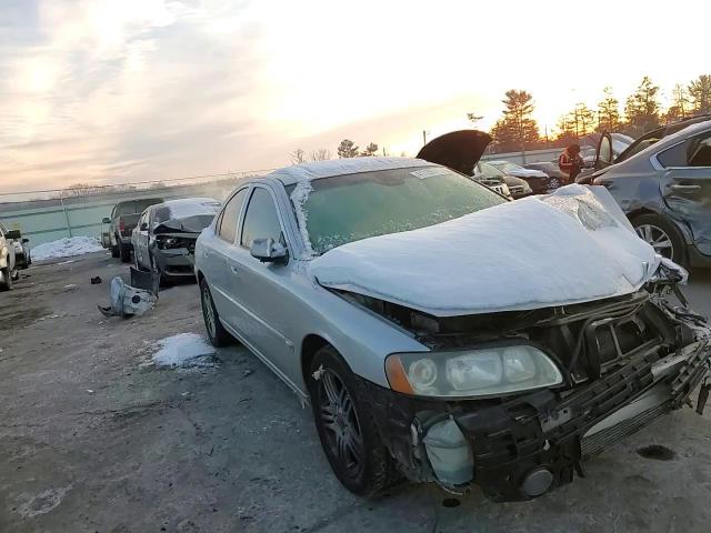 2005 Volvo S60 - Image 11