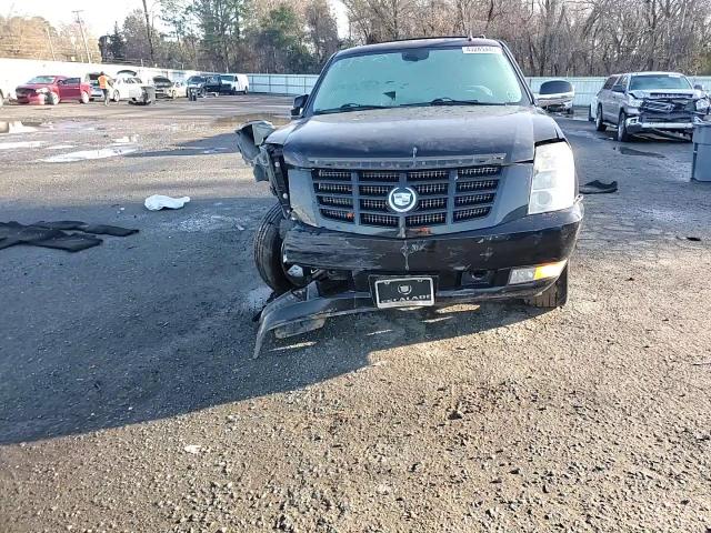 2008 Cadillac Escalade - Image 12