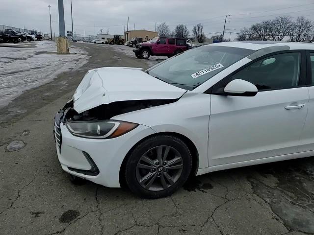 2017 Hyundai Elantra - Image 11