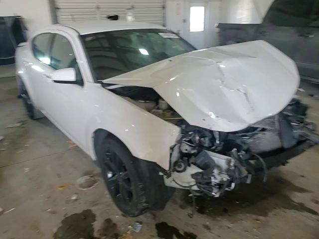 2013 Dodge Avenger - Image 11