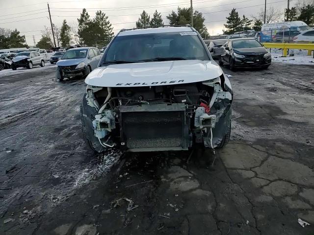2015 Ford Explorer - Image 11