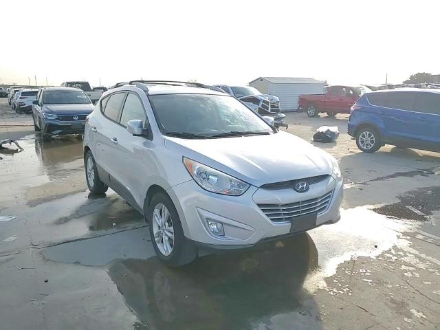 2013 Hyundai Tucson - Image 14