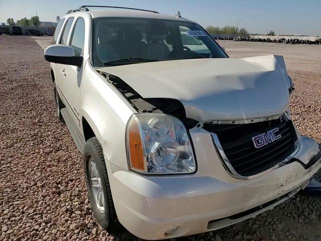2011 GMC Yukon - Image 11