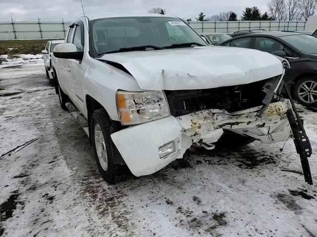 2013 Chevrolet Silverado - Image 10