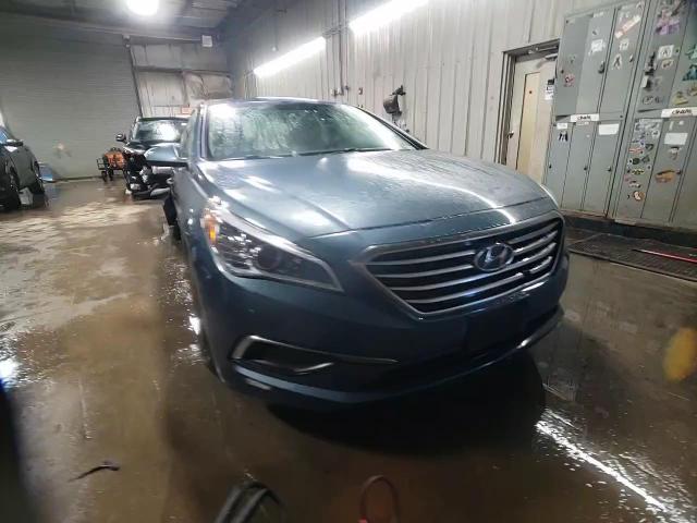 2016 Hyundai Sonata - Image 13