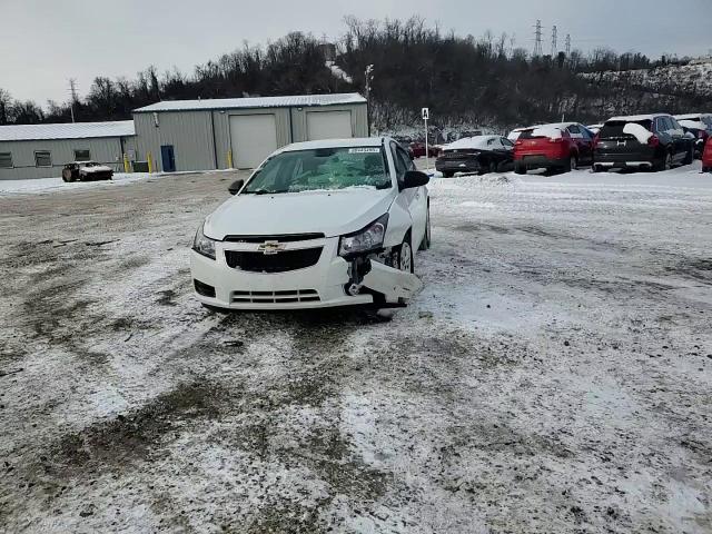 2014 Chevrolet Cruze - Image 13
