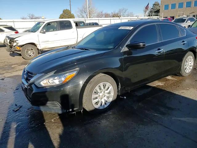 2016 Nissan Altima - Image 13