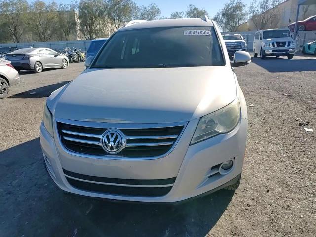 2010 Volkswagen Tiguan - Image 12