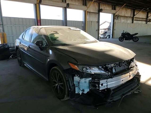 2019 Toyota Camry - Image 11