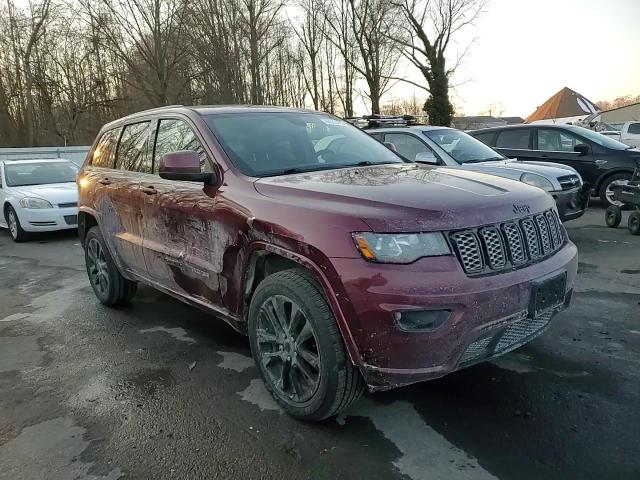 2018 Jeep Grand Cherokee - Image 12