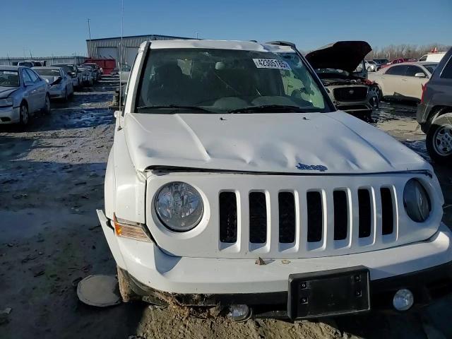 2017 Jeep Liberty (Patriot) - Image 12
