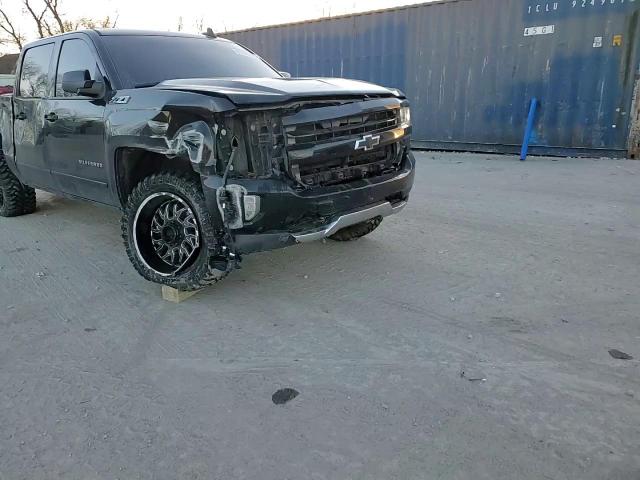 2017 Chevrolet Silverado - Image 13