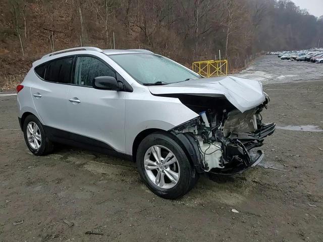 2011 Hyundai Tucson - Image 12