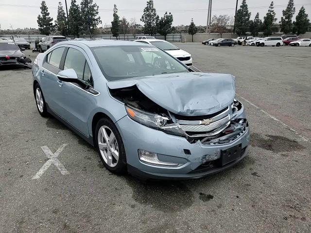 2013 Chevrolet Volt - Image 11