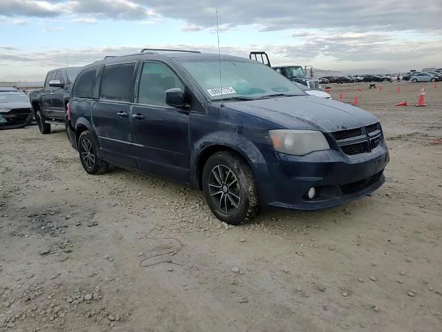 2017 Dodge Caravan - Image 12