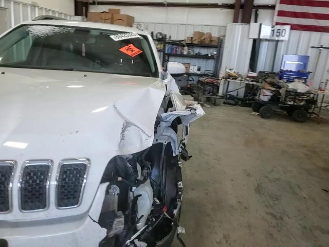 2019 Jeep Grand Cherokee - Image 12