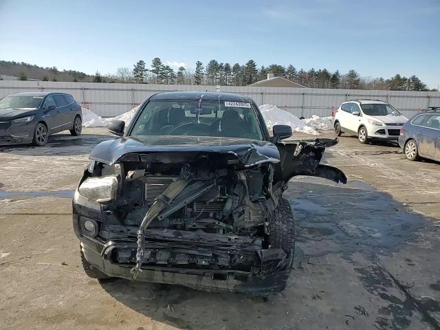 2017 Toyota Tacoma - Image 11