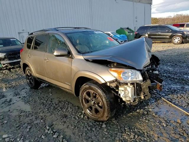 2011 Toyota RAV 4 - Image 13