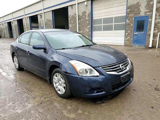 2010 Nissan Altima - Image 10