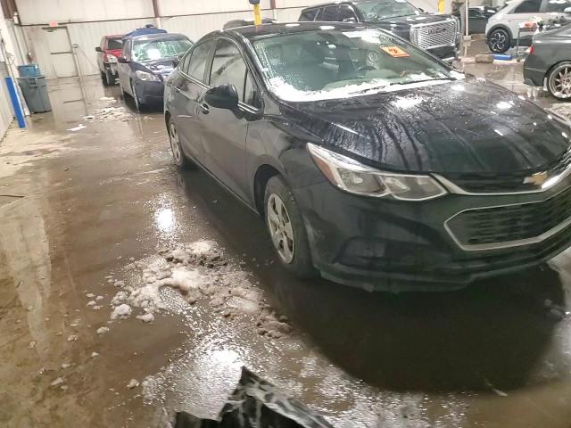 2017 Chevrolet Cruze - Image 14