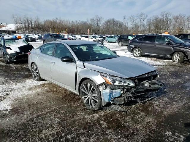 2019 Nissan Altima - Image 10