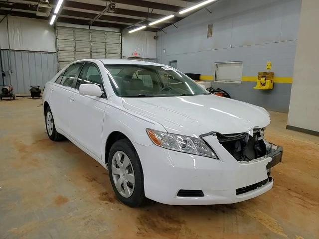 2009 Toyota Camry - Image 11