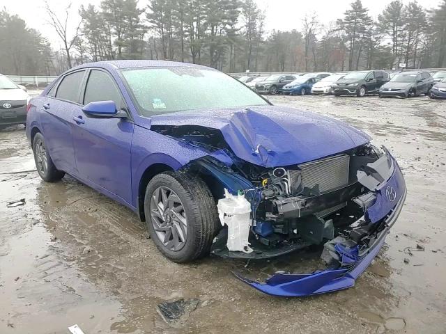 2024 Hyundai Elantra - Image 10