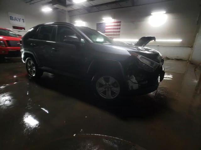 2021 Toyota RAV 4 - Image 13