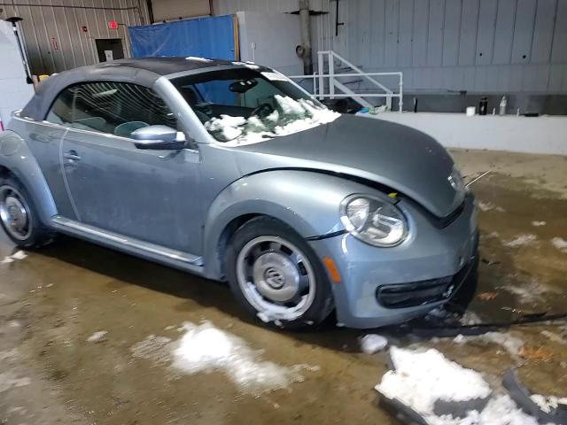 2016 Volkswagen Beetle - Image 13