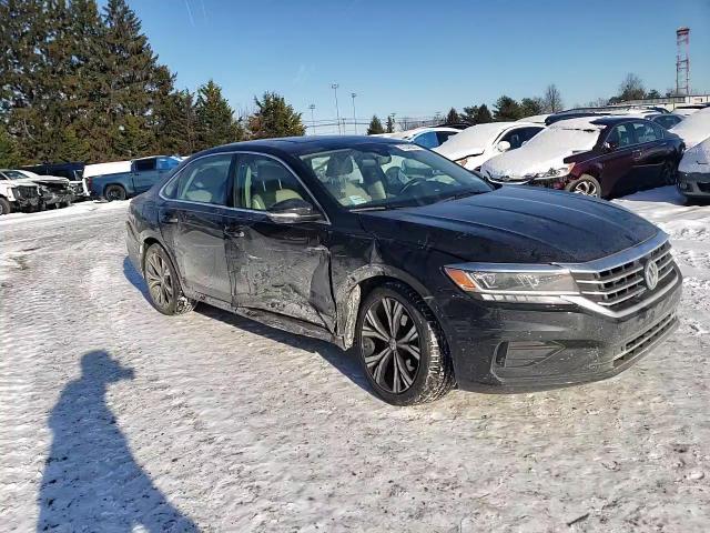 2020 Volkswagen Passat - Image 11