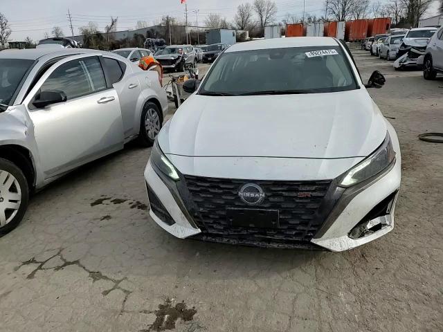 2024 Nissan Altima - Image 11