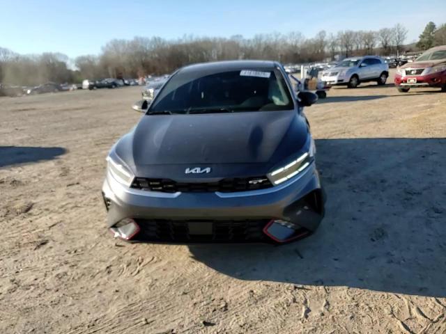 2024 Kia Forte - Image 10