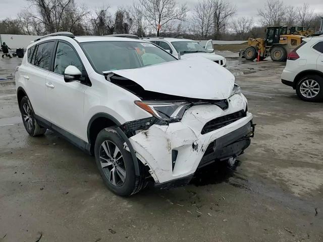 2018 Toyota RAV 4 - Image 12