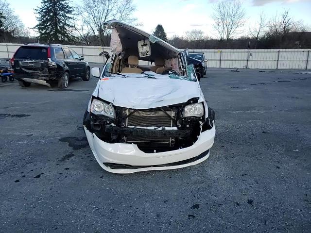 2014 Dodge Caravan - Image 11
