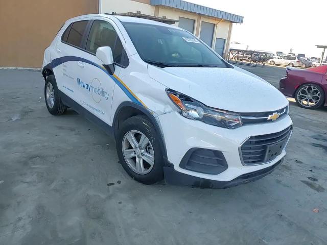 2022 Chevrolet Trax - Image 11