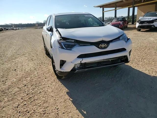 2018 Toyota RAV 4 - Image 14