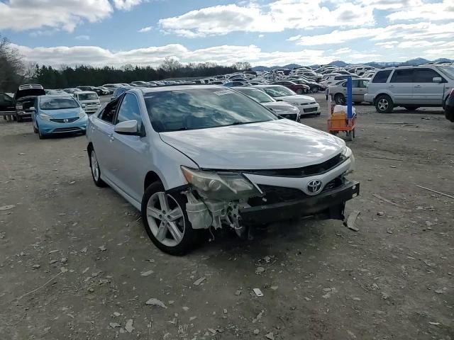 2012 Toyota Camry - Image 11