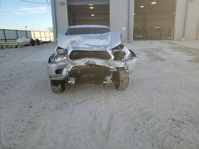 2013 Toyota Tacoma - Image 14