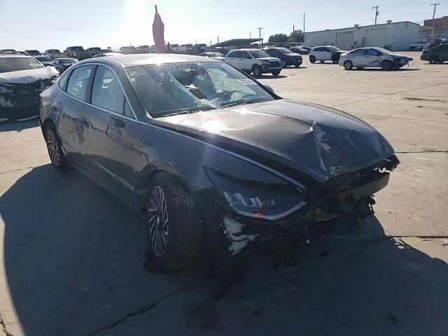 2022 Hyundai Sonata - Image 11