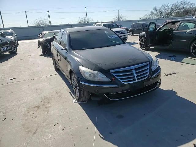 2014 Hyundai Genesis - Image 11