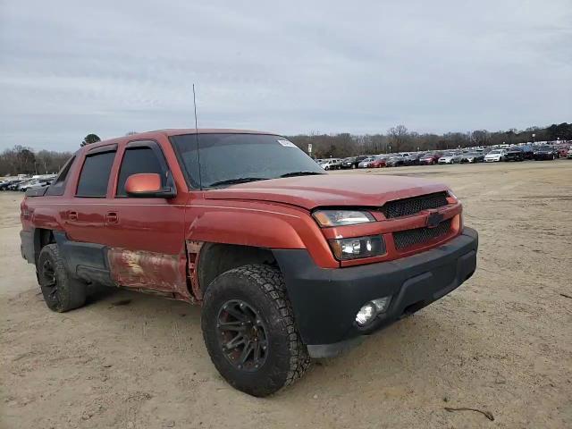 2003 Chevrolet Avalanche - Image 11