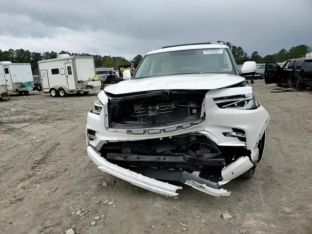 2021 Infiniti QX80 - Image 11