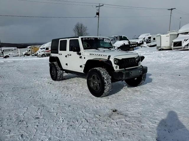 2015 Jeep Wrangler - Image 14