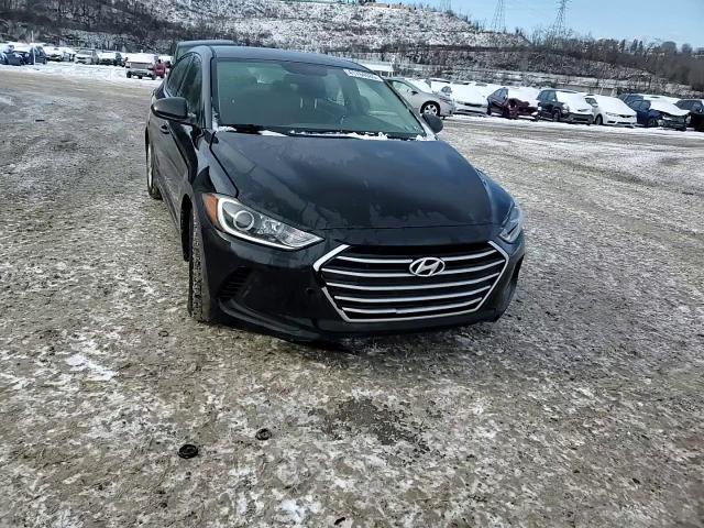 2018 Hyundai Elantra - Image 13