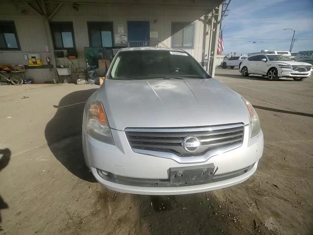 2009 Nissan Altima - Image 10