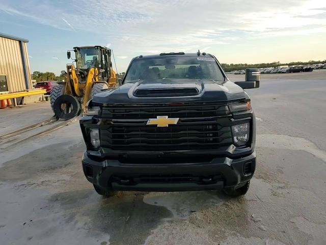 2024 Chevrolet Silverado - Image 13